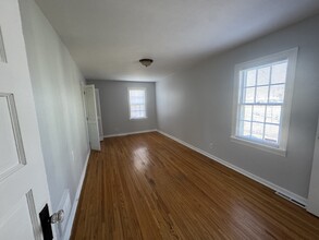1721 Barton Blvd in Rockford, IL - Building Photo - Building Photo