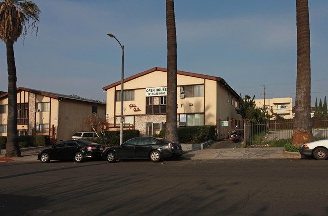 Golden Gables in Los Angeles, CA - Foto de edificio - Building Photo