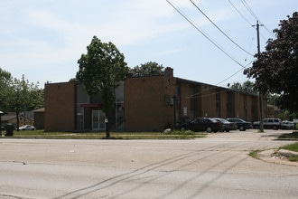 Sherman Homes in Milwaukee, WI - Foto de edificio - Building Photo