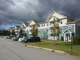 15 Old Academy Rd in Fairfax, VT - Building Photo