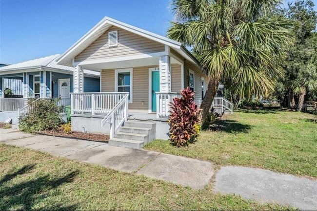 1325 W North B St in Tampa, FL - Building Photo - Building Photo
