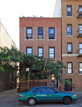 4029 67th St in Flushing, NY - Building Photo - Building Photo