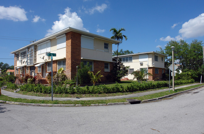 631 NE 72nd Ter in Miami, FL - Building Photo - Building Photo