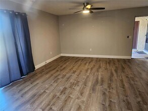 2632 Hidden Lake Dr N, Unit H in Sarasota, FL - Building Photo - Building Photo