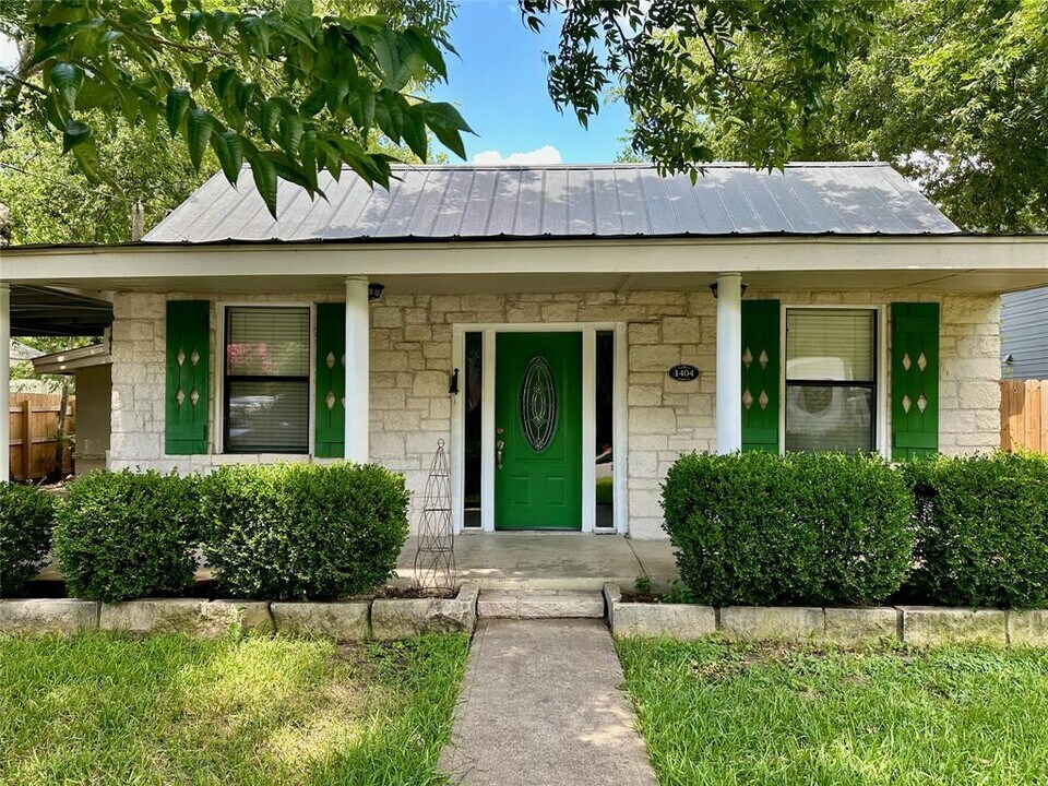 1404 Forest St in Georgetown, TX - Building Photo