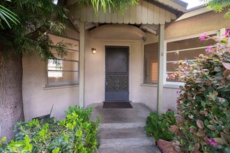 128-130 Elm St in Alhambra, CA - Building Photo - Building Photo