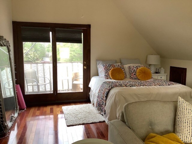 5355 Vanderbilt Ave, Unit Garage Apt. in Dallas, TX - Building Photo
