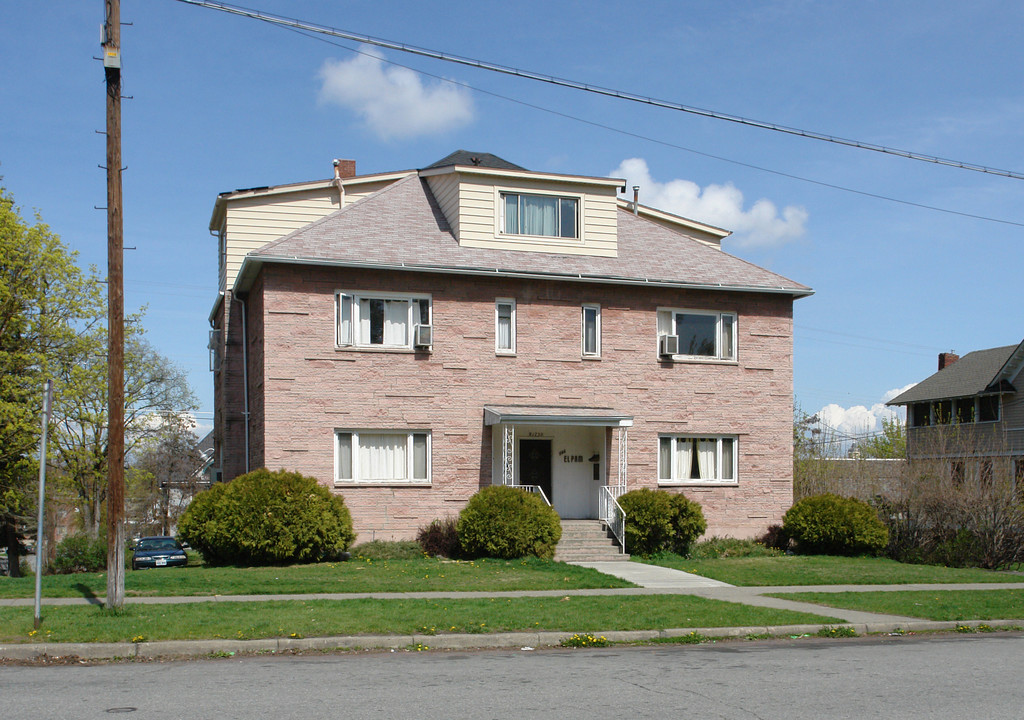 1730 W Pacific Ave in Spokane, WA - Foto de edificio