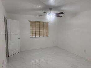 7539 NW 173rd Terrace in Hialeah, FL - Building Photo - Building Photo