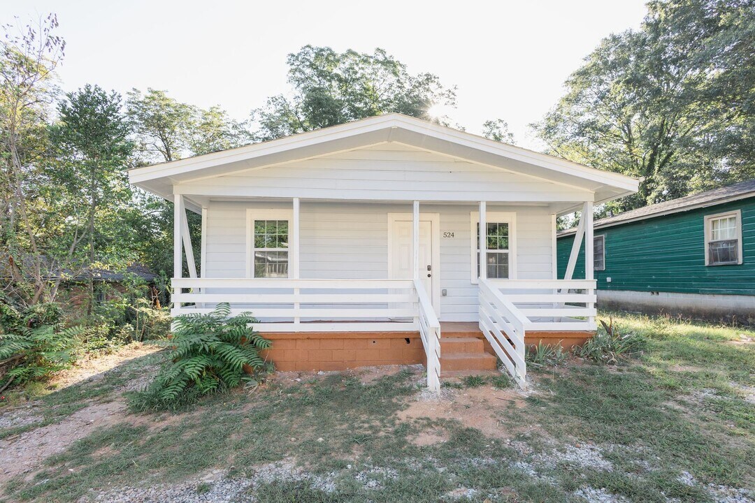 524 N 3rd St in Griffin, GA - Building Photo