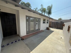6349 Lake Aral Dr in San Diego, CA - Building Photo - Building Photo