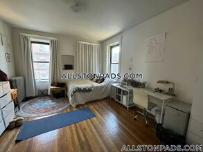 1254 Commonwealth Ave in Boston, MA - Foto de edificio - Building Photo