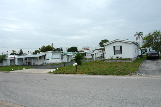 3420 64th Ave N in Pinellas Park, FL - Building Photo - Building Photo