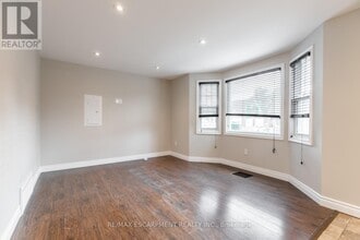 129 E 22nd St in Hamilton, ON - Building Photo - Building Photo