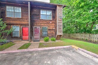 1376 Oakland Ave in Fayetteville, AR - Building Photo - Building Photo