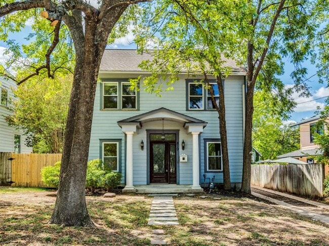819 Harris Ave in Austin, TX - Building Photo - Building Photo