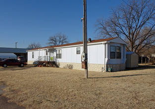 7502 Ave H in Lubbock, TX - Building Photo - Building Photo