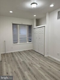 4134 Cambridge St photo'