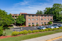 Regent-West Apartments in Whitewater, WI - Building Photo - Building Photo