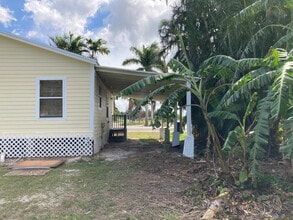 179 S Barfield Hwy in Pahokee, FL - Building Photo - Building Photo