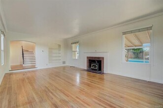 10847 Balboa Blvd in Los Angeles, CA - Building Photo - Building Photo