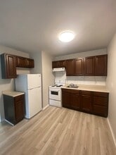 11 Garshan Rd in Dartmouth, NS - Building Photo - Building Photo