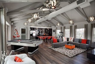 Vibe on Riverside in Austin, TX - Building Photo - Building Photo