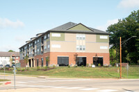 Crossing Commons Apartments in Coralville, IA - Building Photo - Building Photo