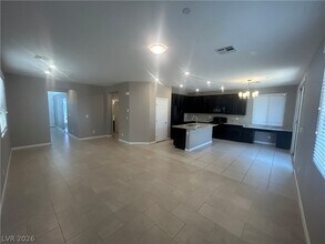 917 Bluebell Brook St in Henderson, NV - Building Photo - Building Photo