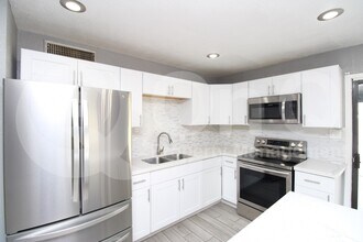 5334 W Mauna Loa Ln in Glendale, AZ - Building Photo - Building Photo