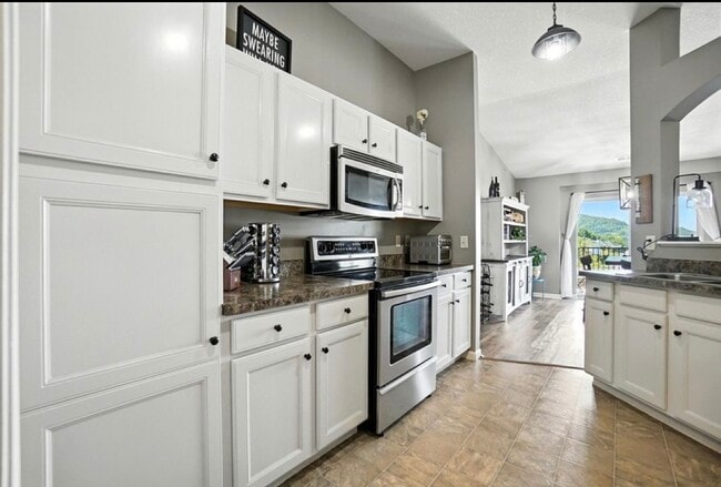 2349 Rolling Hills Dr in Covington, KY - Building Photo - Building Photo