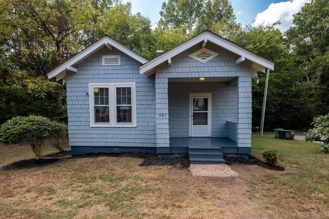 property at 621 Park Cir