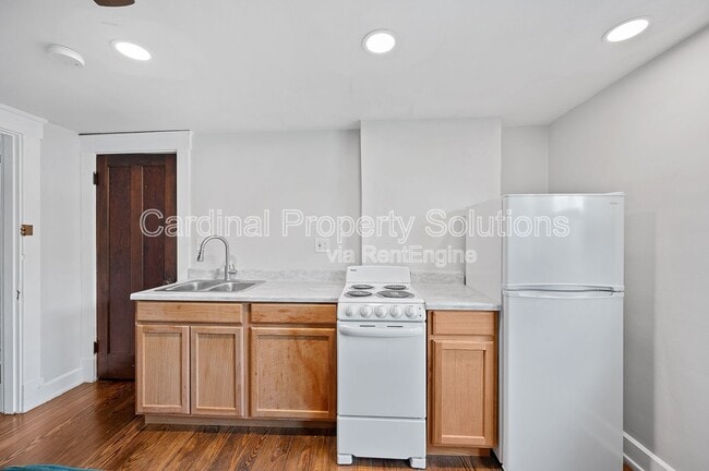 property at 1315 Paxton Ave