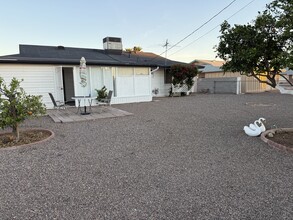 10607 W El Rancho Dr in Sun City, AZ - Building Photo - Building Photo