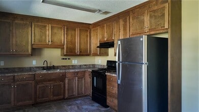 108 Gatewood Dr in Albany, GA - Building Photo - Building Photo