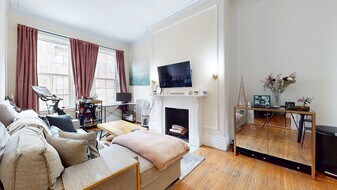 172 Marlborough St, Unit 2R in Boston, MA - Building Photo