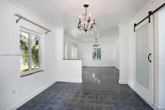 6116 SW 46th Terrace in Miami, FL - Building Photo - Building Photo