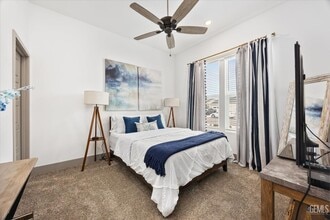 9413 Hl Springs Ln in Shafter, CA - Building Photo - Building Photo