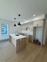 87 Prince Albert Rd in Dartmouth, NS - Building Photo - Building Photo