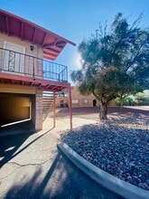 6610 Calle La Paz in Tucson, AZ - Building Photo - Building Photo
