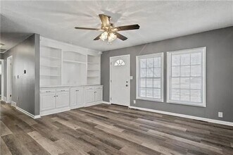 8609 Everett St in Raytown, MO - Building Photo - Building Photo