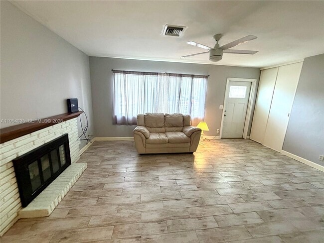 952 Churchill Rd in West Palm Beach, FL - Building Photo - Building Photo