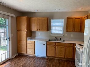 3813 Timber Cove in Evansville, IN - Building Photo - Building Photo