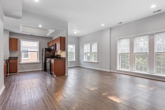 7722 N Ashland Ave in Chicago, IL - Building Photo - Building Photo