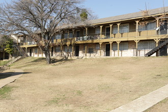 Stratford Hill Apartments in Dallas, TX - Building Photo - Building Photo