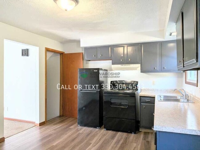 property at 127 Elm St NE