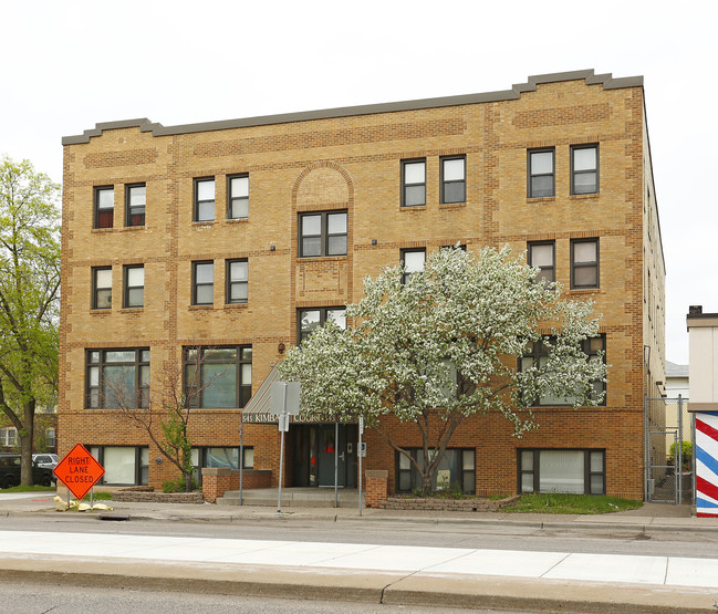 Kimball Court Apartments in St. Paul, MN - Building Photo - Building Photo