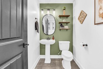 505 Sourwood Dr in Clarksville, TN - Building Photo - Building Photo