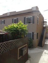 2322 E 2nd St, Unit 3 in Long Beach, CA - Building Photo