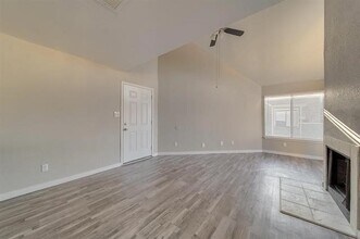 9815 Walnut St in Dallas, TX - Building Photo - Building Photo